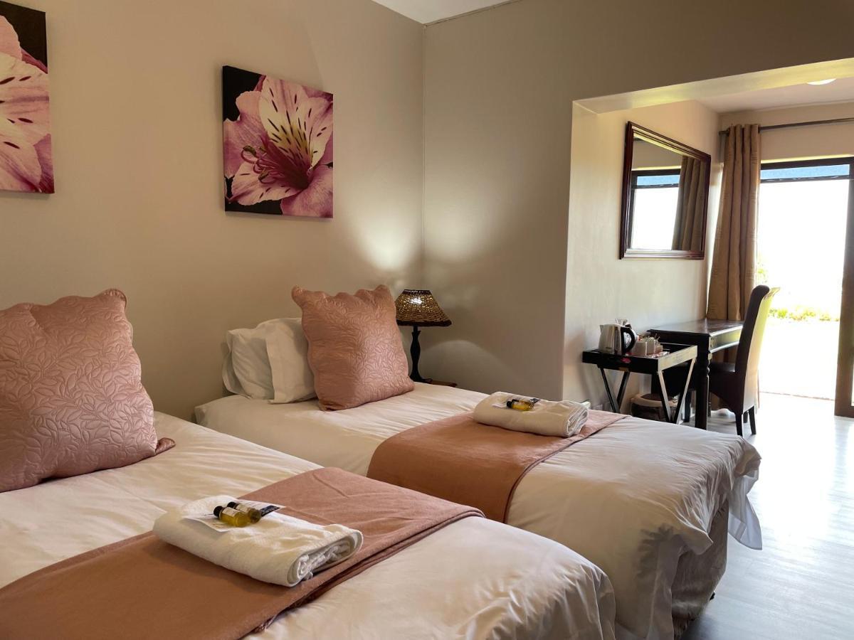 Bed and Breakfast Hoogeind Manor Сомерсет-Уэст Экстерьер фото