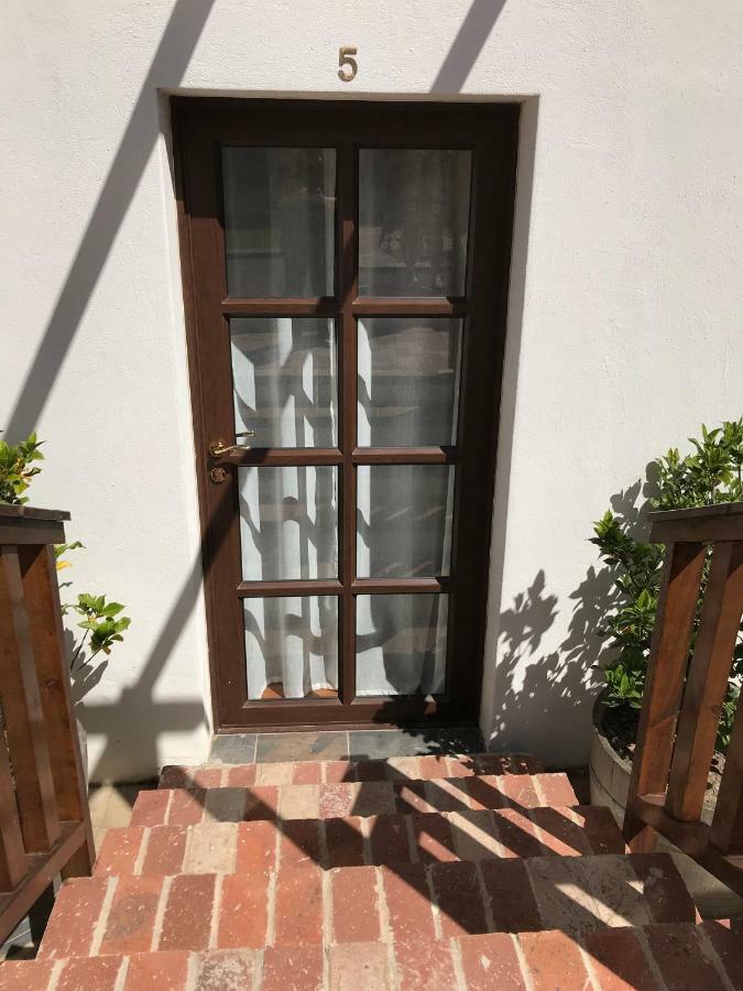 Bed and Breakfast Hoogeind Manor Сомерсет-Уэст Экстерьер фото
